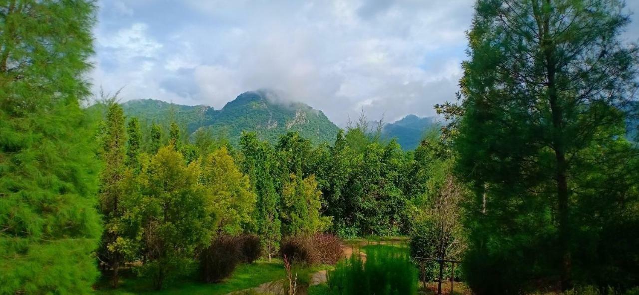 The Birder'S Lodge Khao Yai Pak Chong Buitenkant foto
