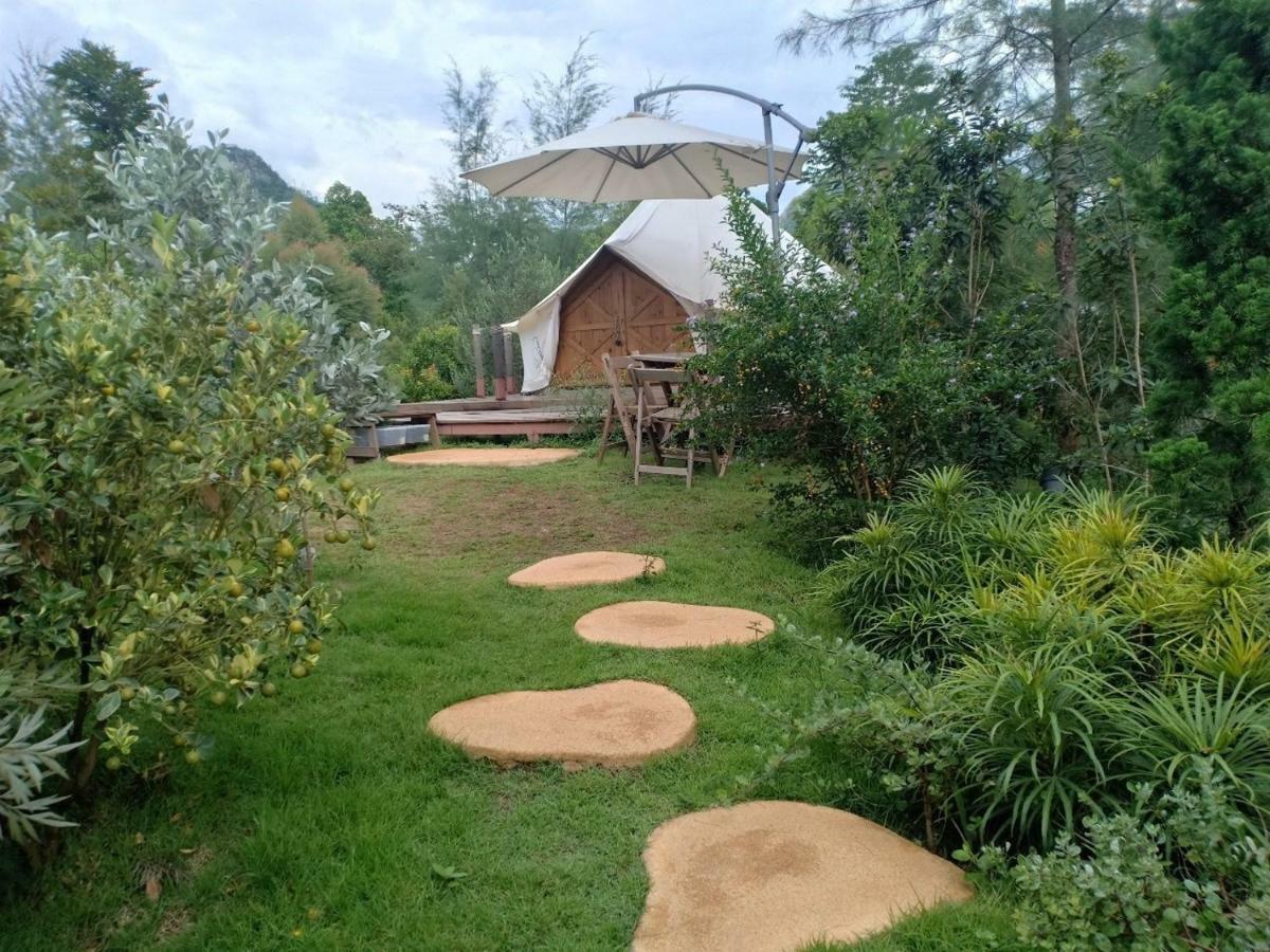 The Birder'S Lodge Khao Yai Pak Chong Buitenkant foto